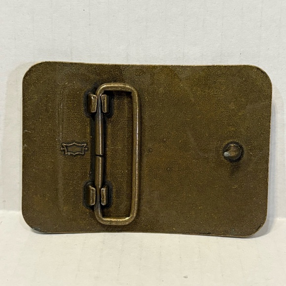 WKM When the Pressure Is On Brass Metal Belt Buckle Oil Field Industrial - Picture 2 of 2
